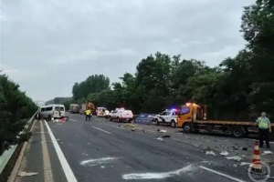 三问南阳重大交通事故：面对带病狂奔的“黑车”，为何关关失守？